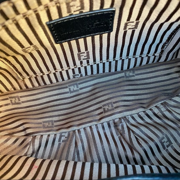 SOLD Fendi Fendista Pochette Leather Crossbody Bag - Picture 14 of 16